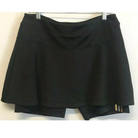 Adidas Capsule Skort Golf Skirt Tennis Black Silver Gold Copper Stripes -Small - Picture 2 of 10